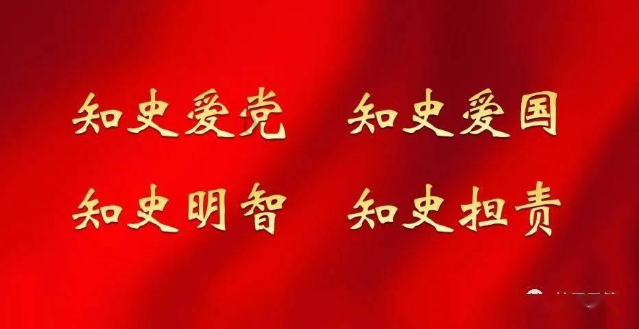1月18日，江西赣州，草莓摊主起争执，互投掷草莓